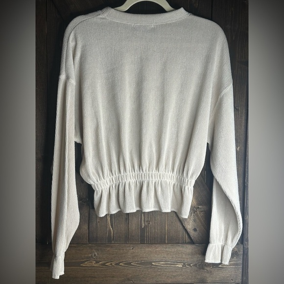 Zara•Long sleeve•Size Small•cream color - Picture 2 of 3